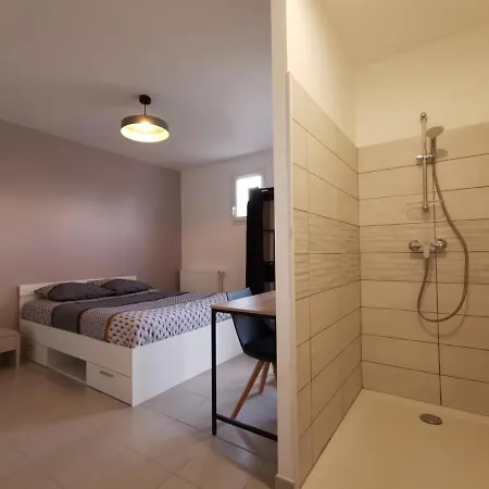 5 - 3 Salles De Bain * Etampes-sur-Marne