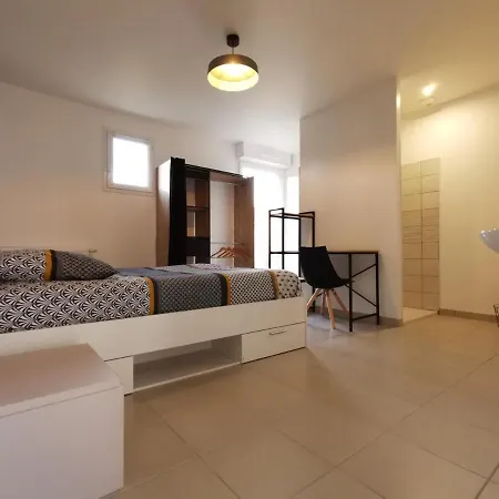 5 - 3 Salles De Bain * Etampes-sur-Marne